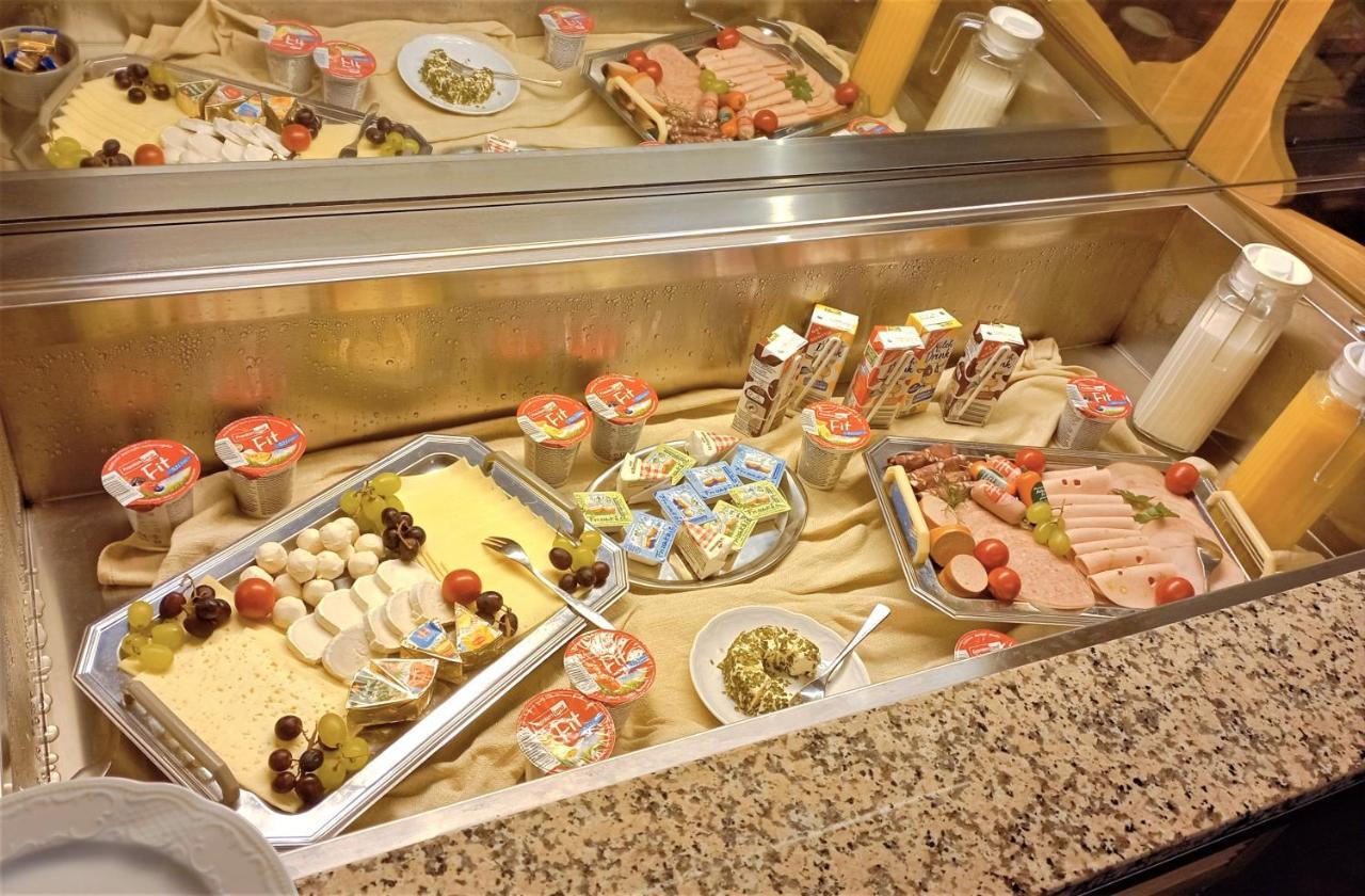 Hotel-Restaurant-Krone Bad Brückenau エクステリア 写真